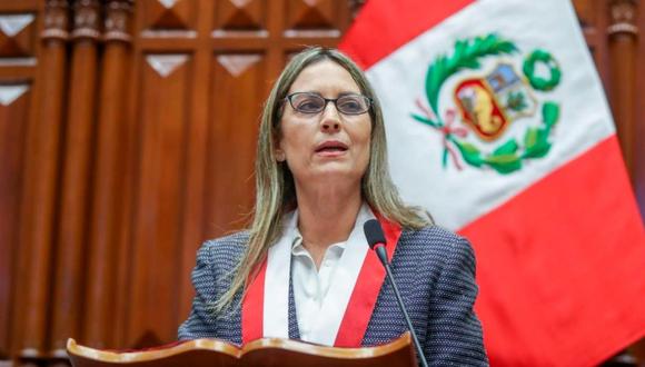 María del Carmen Alva resaltó triunfo de Perú tras 24 años en Venezuela por las eliminatorias mundialistas. (Foto: Congreso)
