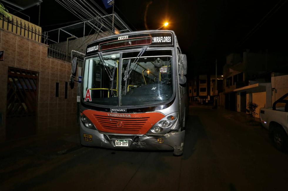 “Por poco y nos matan p... ¡Cómo puede ver gente tan imprudente para manejar”, fueron las primeras palabras de Jefferson Farfán. Foto: César Bueno