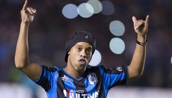 Mexicanos llaman 'Robaldinho' a Ronaldinho