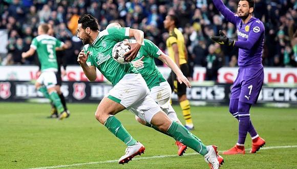 Werder Bremen celebra récord de Claudio Pizarro tras gol ante Dortmund | FOTO