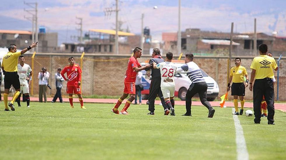 Universitario de Deportes: Mira la reacción de Roberto Chale