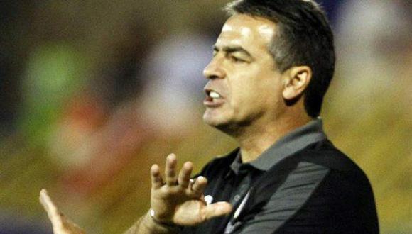 Pablo Bengeochea también presentó informe sobre su paso por la selección peruana