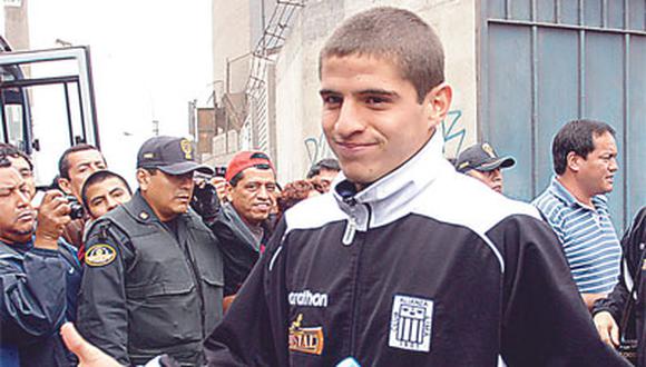 Aliancista Aldo Corzo habría recibido 30 mil dólares de prima para firmar un pre contrato con San Martín 
