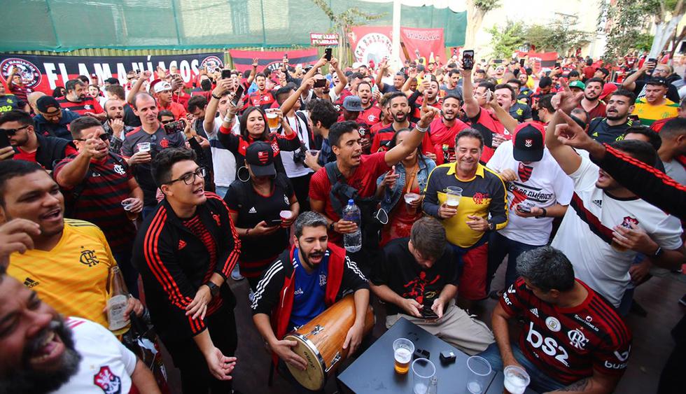 Las calles de Lima toman color negro y rojo a partir del arribo de seguidores del Flamengo. (Foto: Hugo Curotto / GEC)