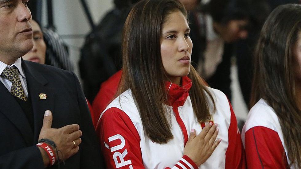 ¡De lo peor! Alexandra Grande recibe propuesta indecente para ser 'dama de compañía' y así responde | FOTO