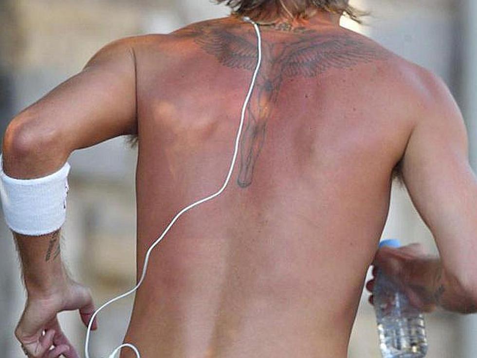 Entérate de quiénes son estas espaldas [GALERÍA]