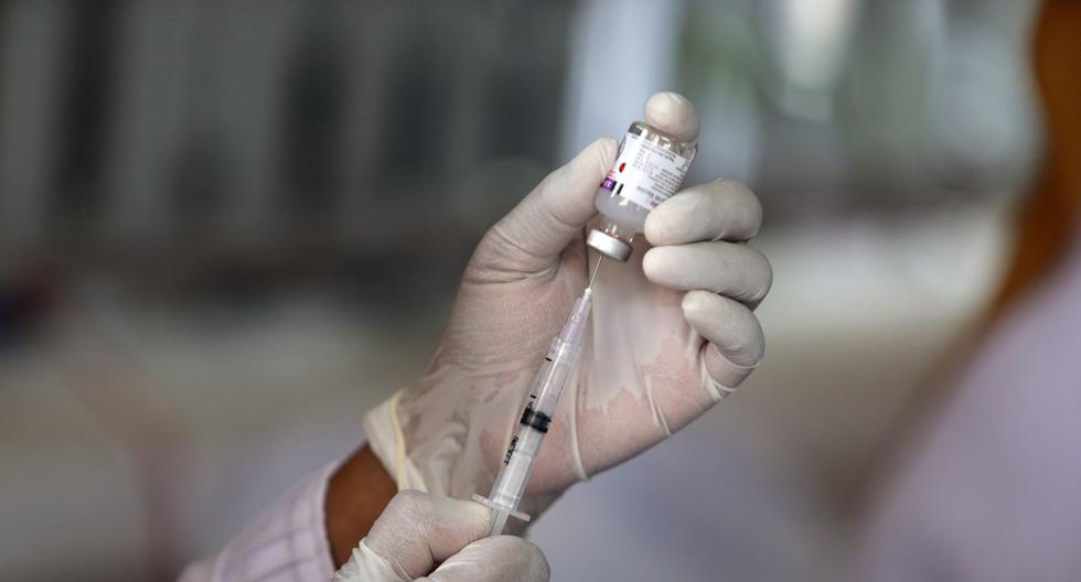Los estudios clínicos de la vacuna de Véktor, denominada EpiVakCorona, comenzaron el pasado 27 de julio y los resultados de la segunda etapa de ensayos serán presentados el próximo 30 de setiembre. (Foto: EFE)