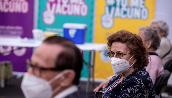 Gobierno crea estrategia Yanapay60+ para asistir a adultos mayores en medio de pandemia por coronavirus. (Foto: Alberto Valdés/EFE)