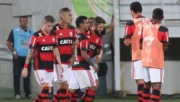 Flamengo: hinchas elogian actuación de Guerrero y Trauco 