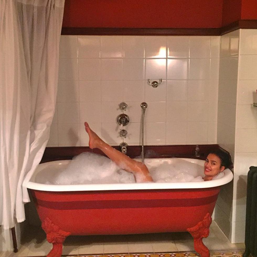 Irina Shayk totalmente desnuda causa revuelo en las redes sociales 