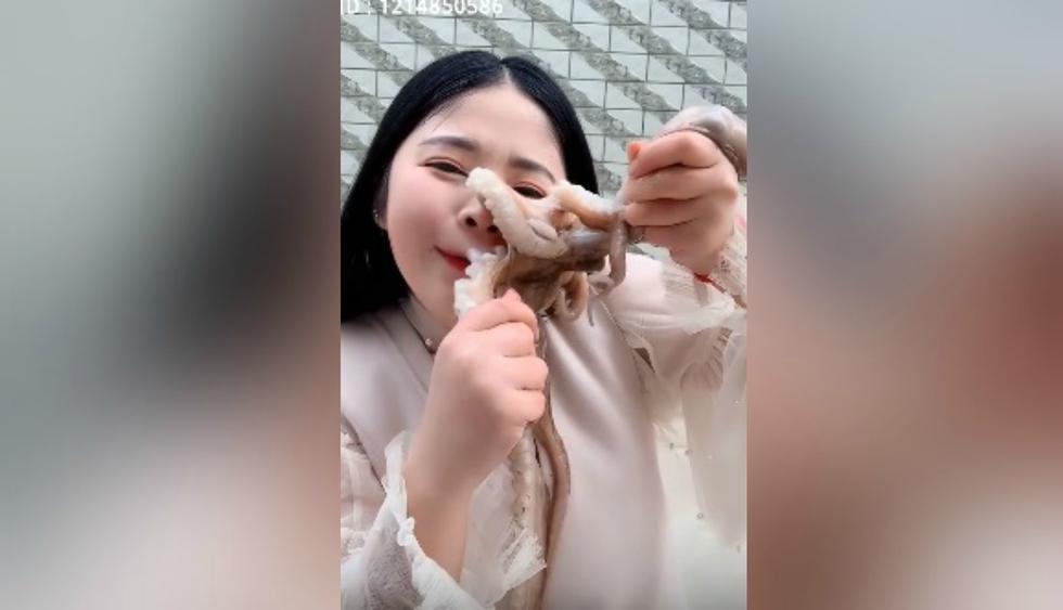 Usuarios de Facebook reaccionaron de diversas formas ante la insólita grabación. (Foto: Captura)