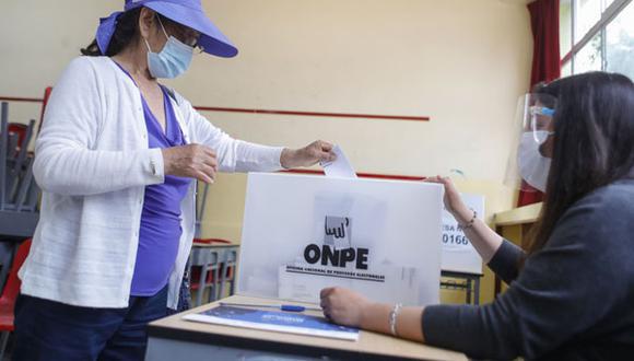 Ciudadanos pueden consultar, a través del portal web del JNE, si tienen alguna multa electoral. (Foto: ONPE)