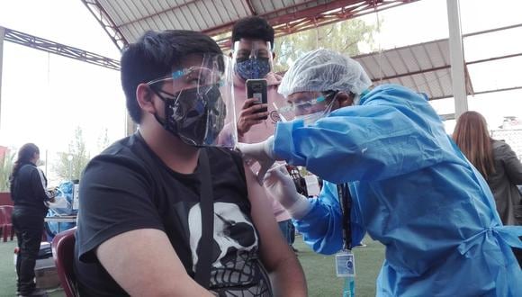 Región Junín inició vacunación a adolescentes mayores de 15 años. (Foto: Geresa Cusco/Referencial)
