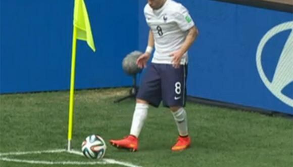 Mathieu Valbuena y su pequeña estatura son la sensación en redes sociales