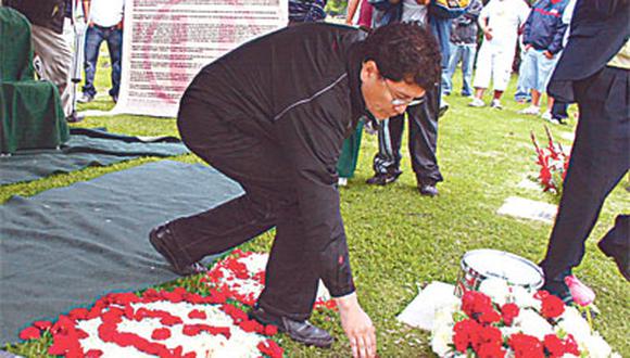 La U rindió ayer homenaje a Lolo Fernández, pero perdió el manejo de directiva de la ADFP