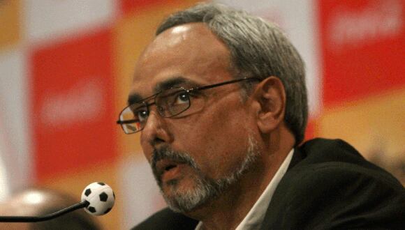 Manuel Burga: "Es triste lo que pasa con Manco"