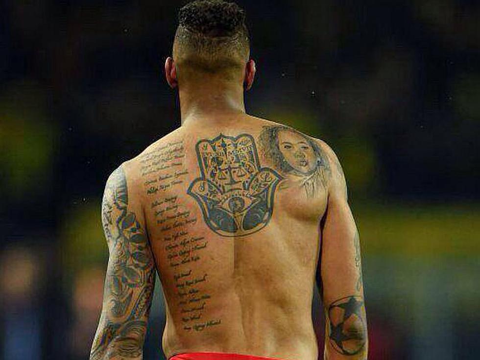 Entérate de quiénes son estas espaldas [GALERÍA]