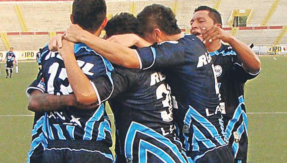 Derrota 2-1 a sport Huancayo y se apodera de la punta de la Liguilla b