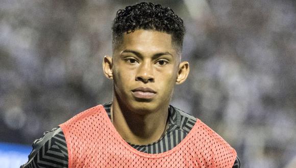 Alianza Lima | Kevin Quevedo aceptó reto de hincha previo a la final con Binacional