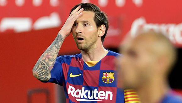 Lionel Messi reclamó a Diego Carlos por la temeraria entrada en el Barcelona-Sevilla. (Foto: AFP)