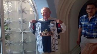 Presidente Kuczynski perdona el 50% de deuda con Sunat a Alianza y la 'U'