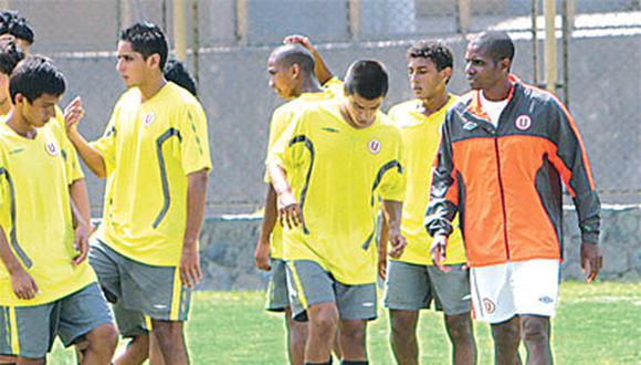 Darío Muchotrigo regresa a estadio aliancista como asistente de la "U"