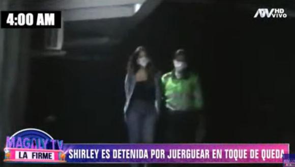 Shirley Arica pone resistencia cuando la detienen y grita a policías. (Foto: Captura Magaly TV: La firme)