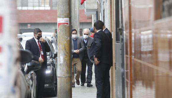 La funcionaria separada del cargo había acudido a la casa del presidente Castillo en Breña. (Foto: GEC)