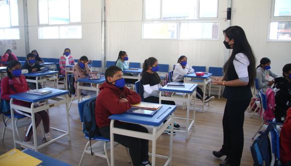 El Minedu dispuso que las clases presenciales sean "obligatorias". Los escolares regresarán a las aulas entre el 1 y el 14 de marzo próximo. Foto: Andina
