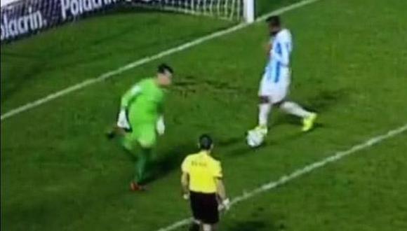 Espectacular atajada: Arquero de San Lorenzo evita penal con el pecho [VIDEO]
