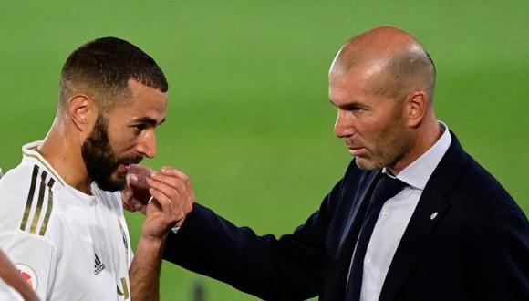 Karim Benzema se mostró decepcionado con la salida de Zidane de Real Madrid. (Foto: AFP)