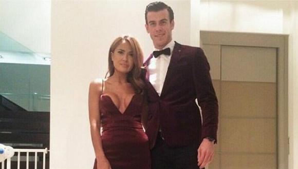 Gareth Bale pide la mano a novia en su cumpleaños número 27