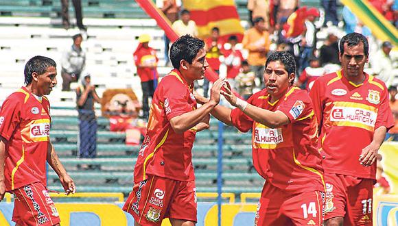 Huancayo gana pero DT amenaza irse
