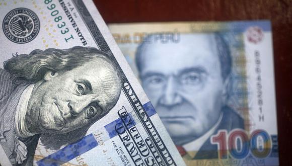 Revisa a cuánto está el dólar HOY viernes 30 de abril. (Foto: AFP)