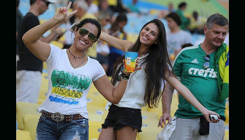 Brasil vs. Honduras: las garotas que se robaron el show [FOTOS]