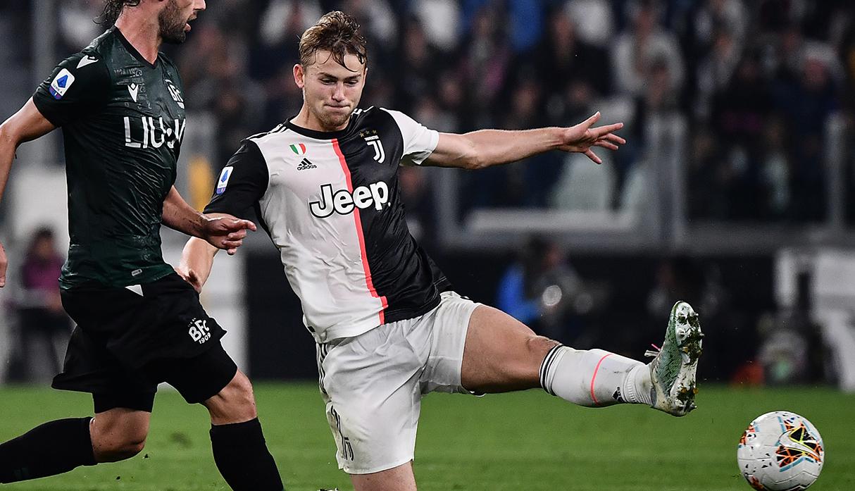 Matthijs De Ligt llegó a Juventus esta temporada, aunque sonó fuerte como refuerzo de Barcelona. (Foto: AFP)