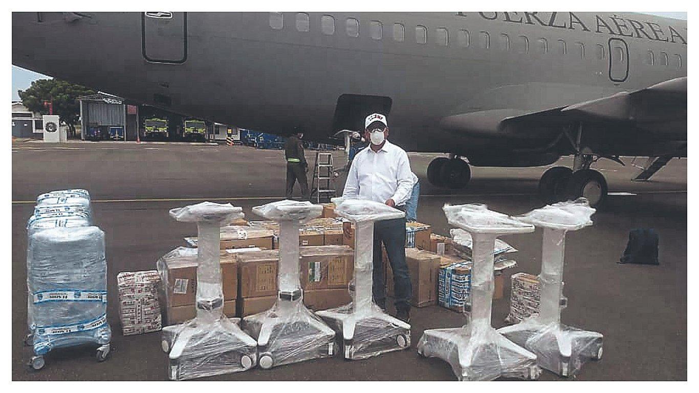 Entregan 7 ventiladores mecánicos y equipos biomédicos al GRT 