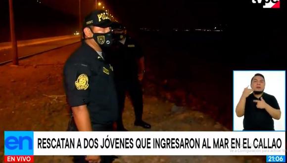 La Policía intervino a tiempo y pudo salvar con vida a  dos hombres que ingresaron a la playa pese a prohibición. (TV Perú Noticias)