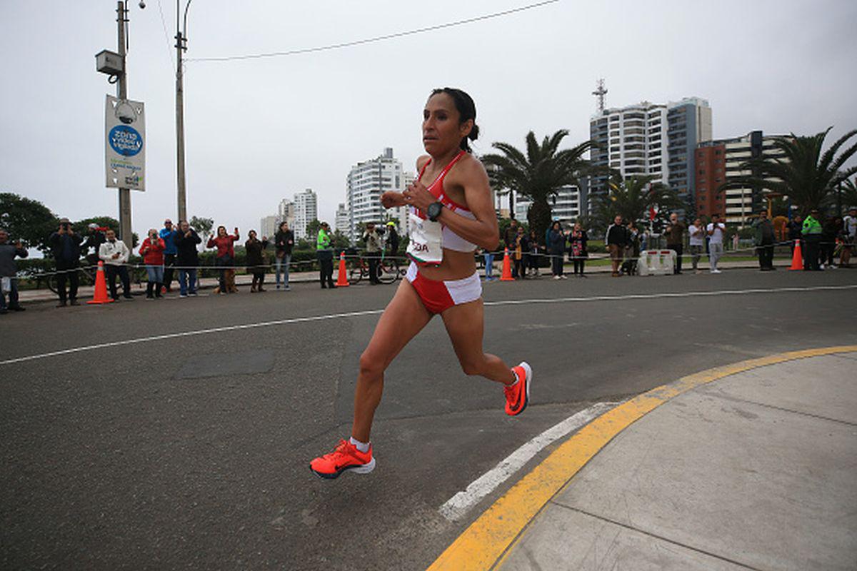 Gladys Tejeda corriendo en la maratón de los Juegos Panamericanos. (Foto: Getty Images)