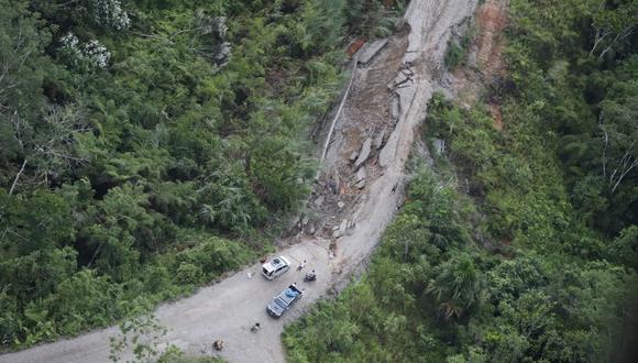 Varios kilómetros de la carretera Fernando Belaunde Terry han sido afectados por el terremoto de 7,5 grados. (Foto: PCM)