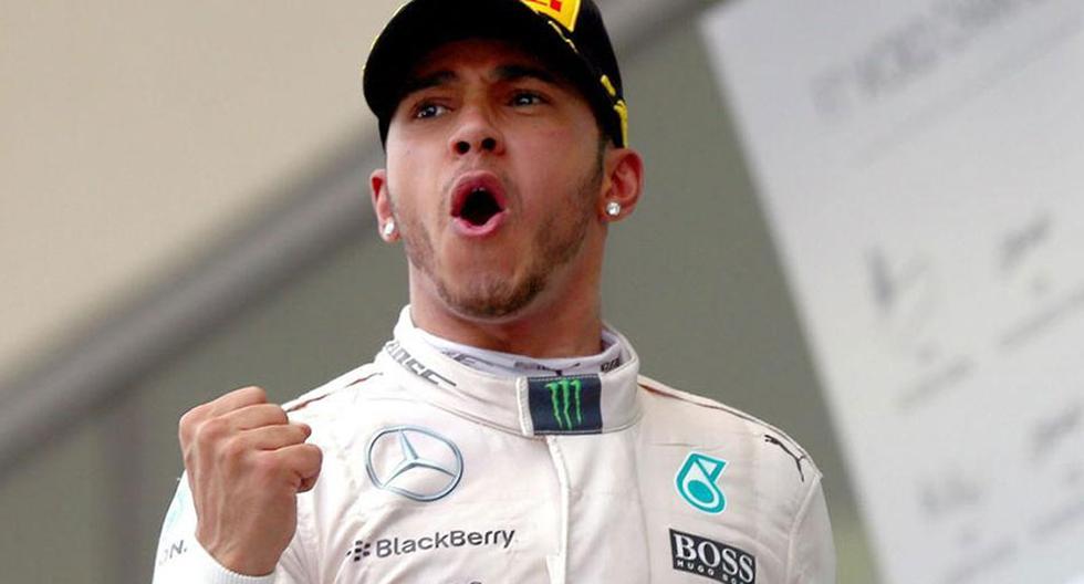 Lewis Hamilton recuerda a su familia tras consagración en Formula Uno