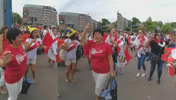 Perú vs Suecia: Hinchas peruanos bailan en las afueras del estadio