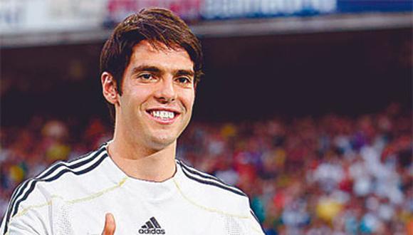 Kaká se llenó de emoción en su presentación como nuevo jugador del Real Madrid.
