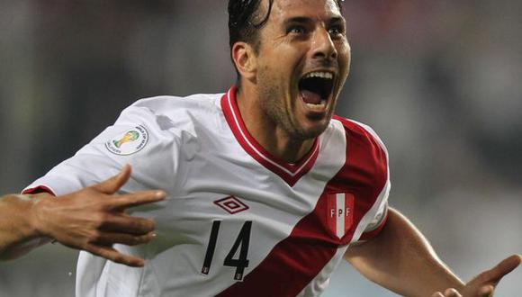 228 Panini Camino a 2014 Copa del Mundo-Claudio Pizarro Perú no