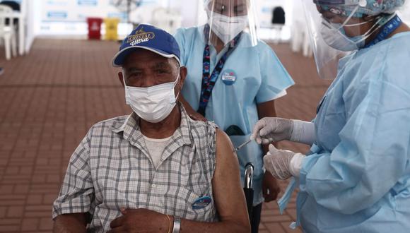 El proceso de vacunación a los afiliados a los seguros privados comenzará el 29 de marzo. (Foto: Jesus Saucedo/ @photo.gec)