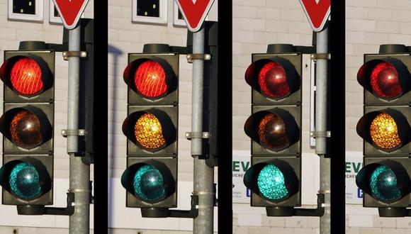 Conoce cómo debes pedir la instalación de un semáforo (Foto: Pixabay)