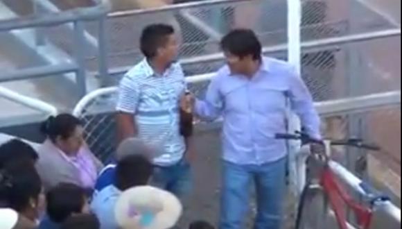 Copa Perú: Hinchas beben cerveza y arrojan botellas a la cancha [VIDEO]