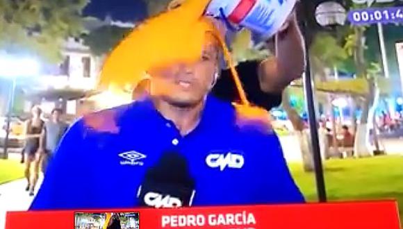 Mira la increíble broma que le hicieron a reportero Pedro García [VÍDEO]