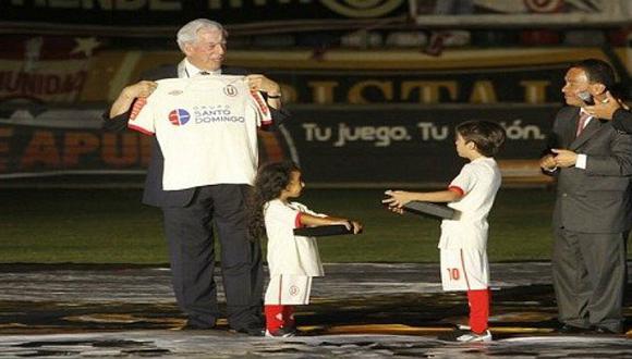 Universitario de Deportes y el día en que homenajeó a Mario Vargas Llosa
