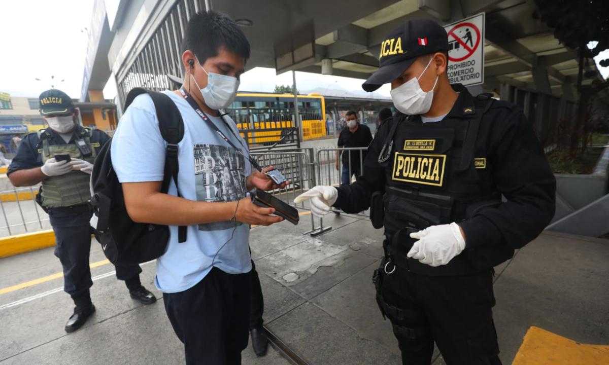 Multas de entre 21 mil a 251 soles a quienes revelan identidad de pacientes con COVID-19 | Foto: GEC